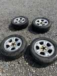 Sprzedam felgi stalowe do Subaru Forester I/II 16”