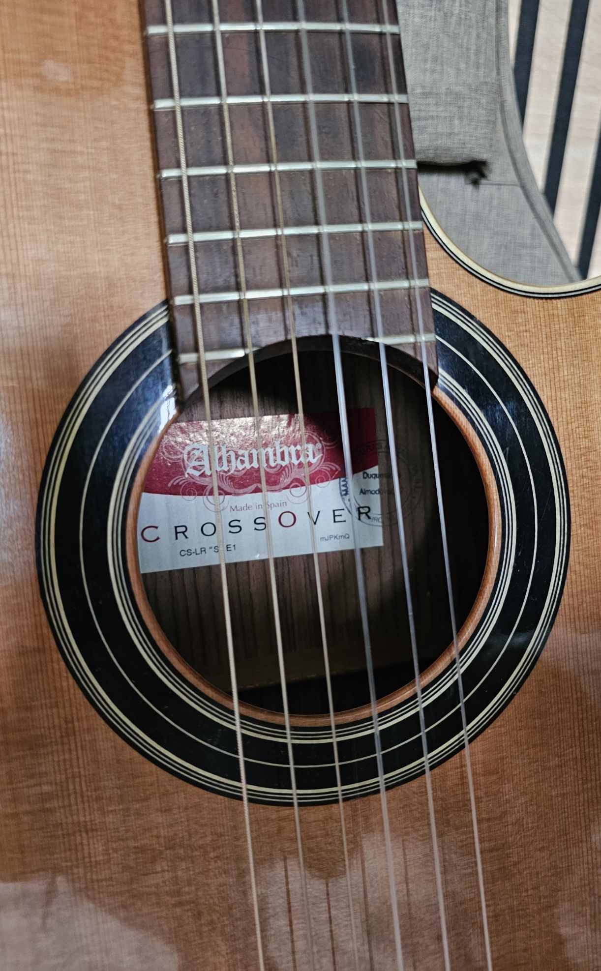 Sprzedam gitarę Alhambra Crossover