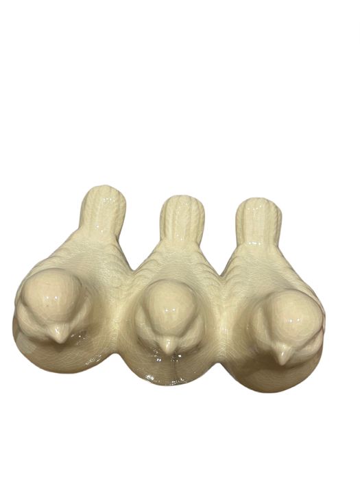 Figurka ceramiczna trzy ptaszki kremowe nr.8374