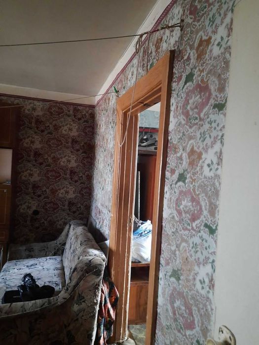 Трехкомнатная квартира на проспекте Небесной сотни