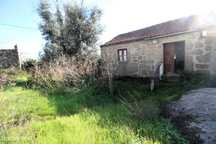 Moradia T1 em lote de 210m2 em Carregal do Sal - Viseu.