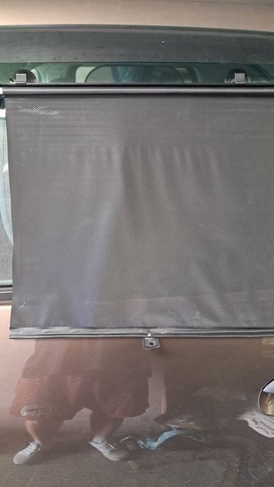 Шторки для  любого авто  відміна якість віддвіжні  розмір 50/50см.