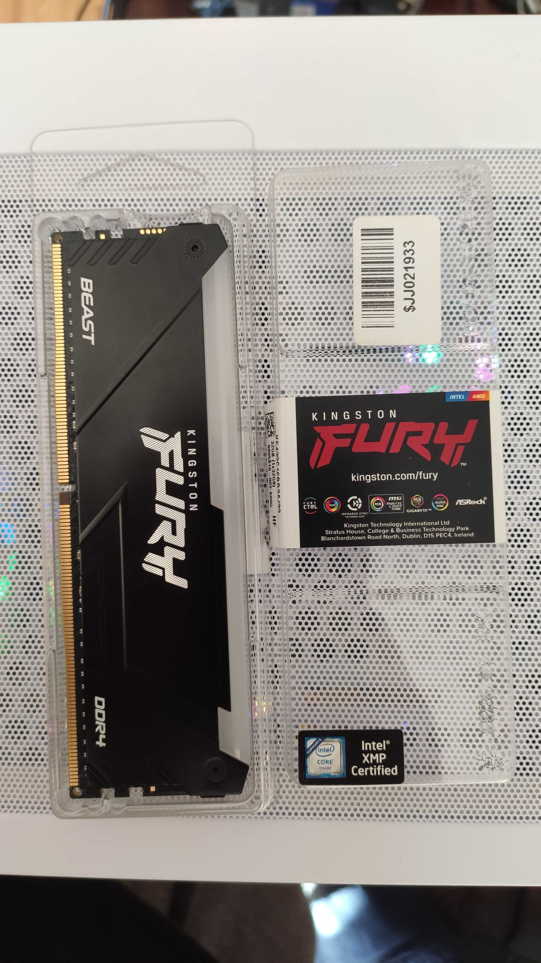 Оперативна пам'ять Kingston Fury DDR4 32GB 3200MHz Beast RGB PC4-25600