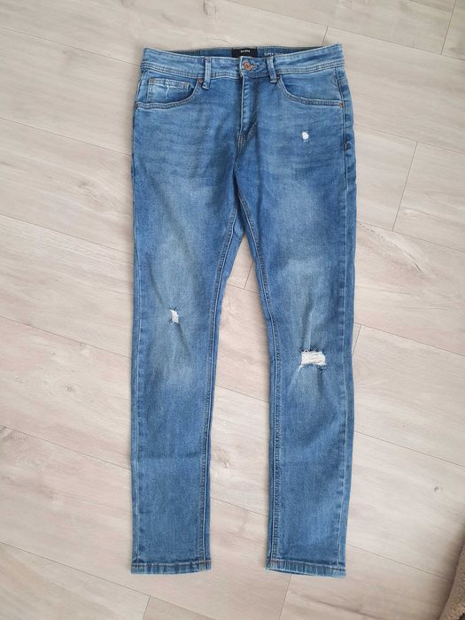 Męskie jeansy Bershka rozm. 40