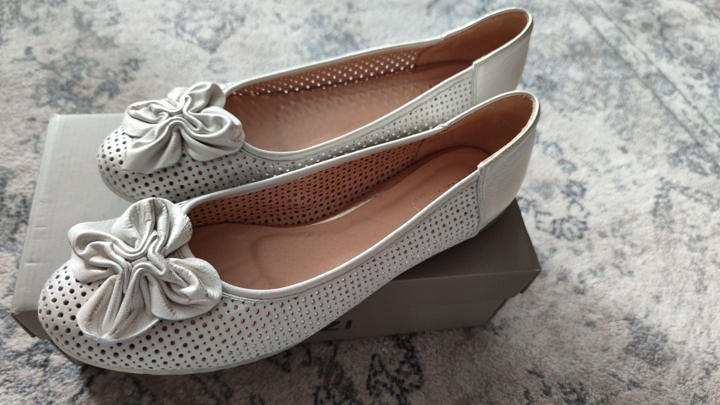 Nowe skórzane buty Quazi