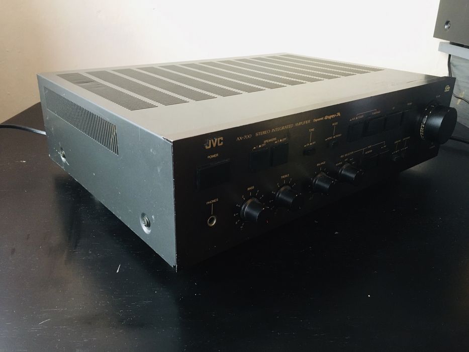 JVC Victor AX-700 rezerwacja