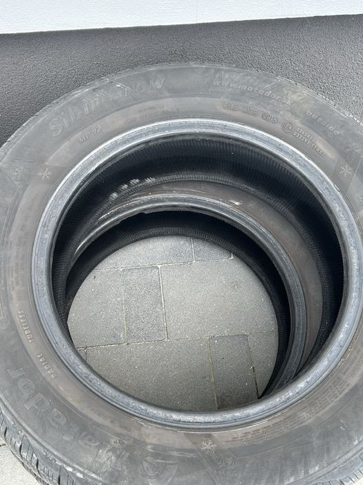 195/65/15 Komplet zimowych opon Matador