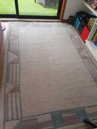 2 Carpetes de sala (3,20 x2 mts / 2 x 1,40mt)