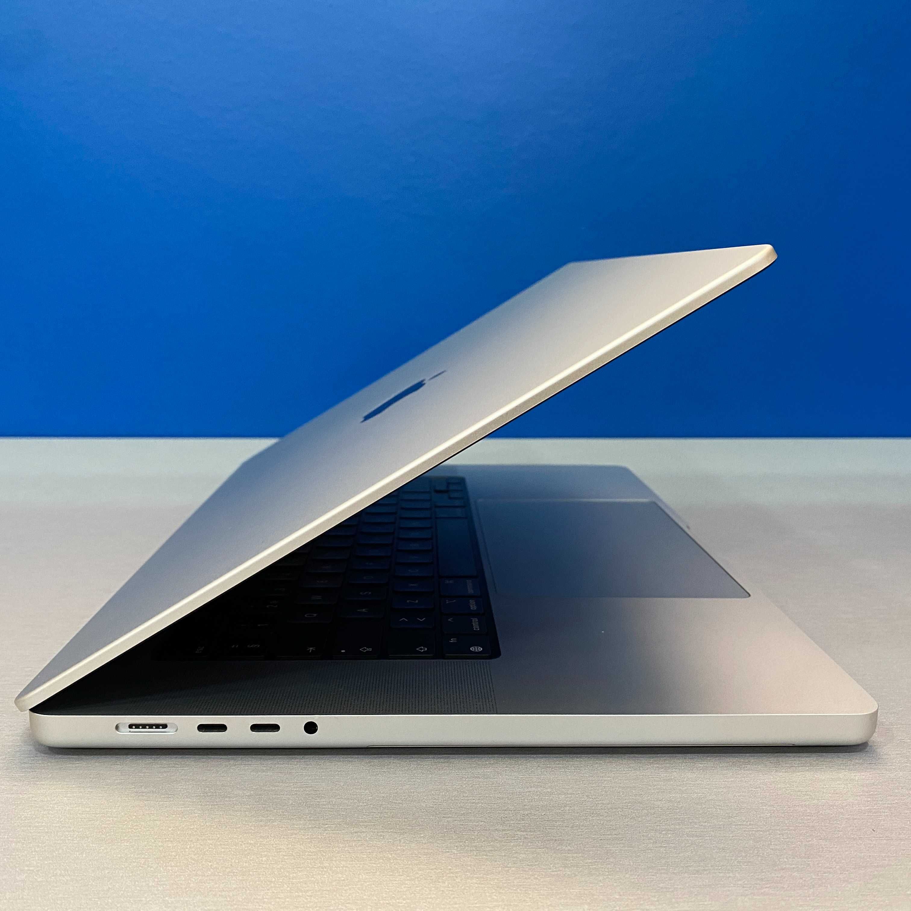 Apple MacBook Pro 16" (2021) - M1 Pro 10-Cores/16GB/512GB SSD