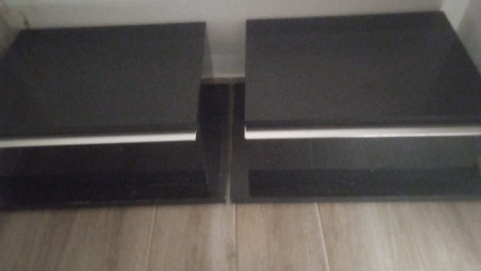 Vendo conjuto cama e cómodas