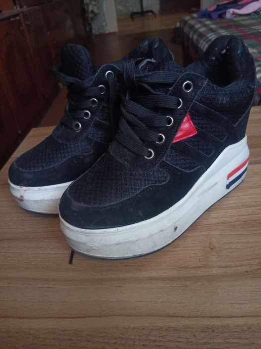 Продам макасины 39р.