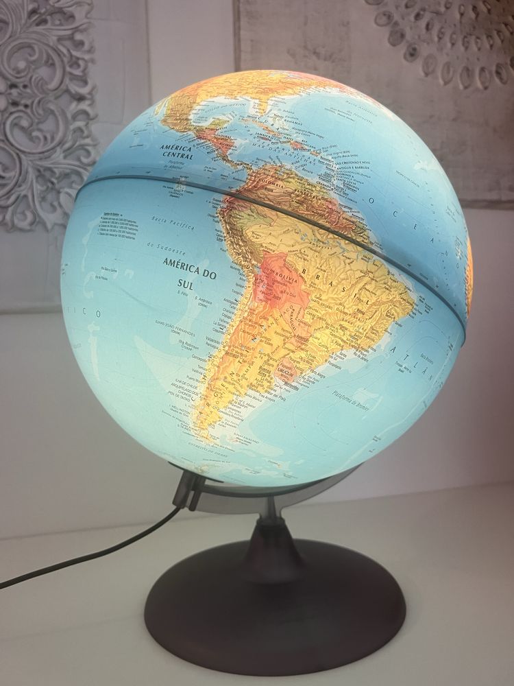 Globo Mapa Mundo Iluminado