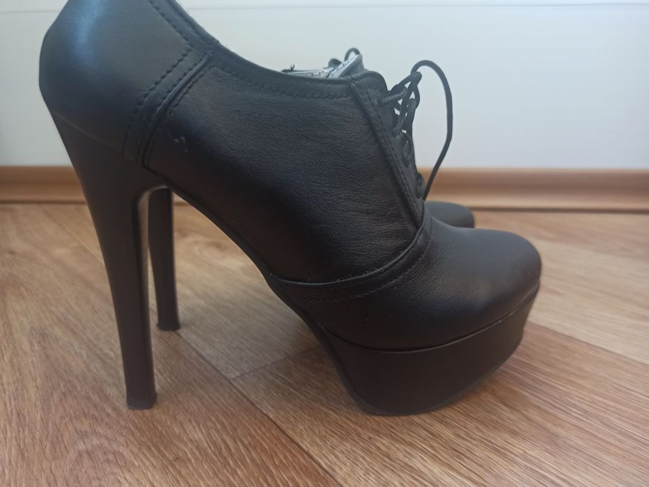 Шкіряні ботільони