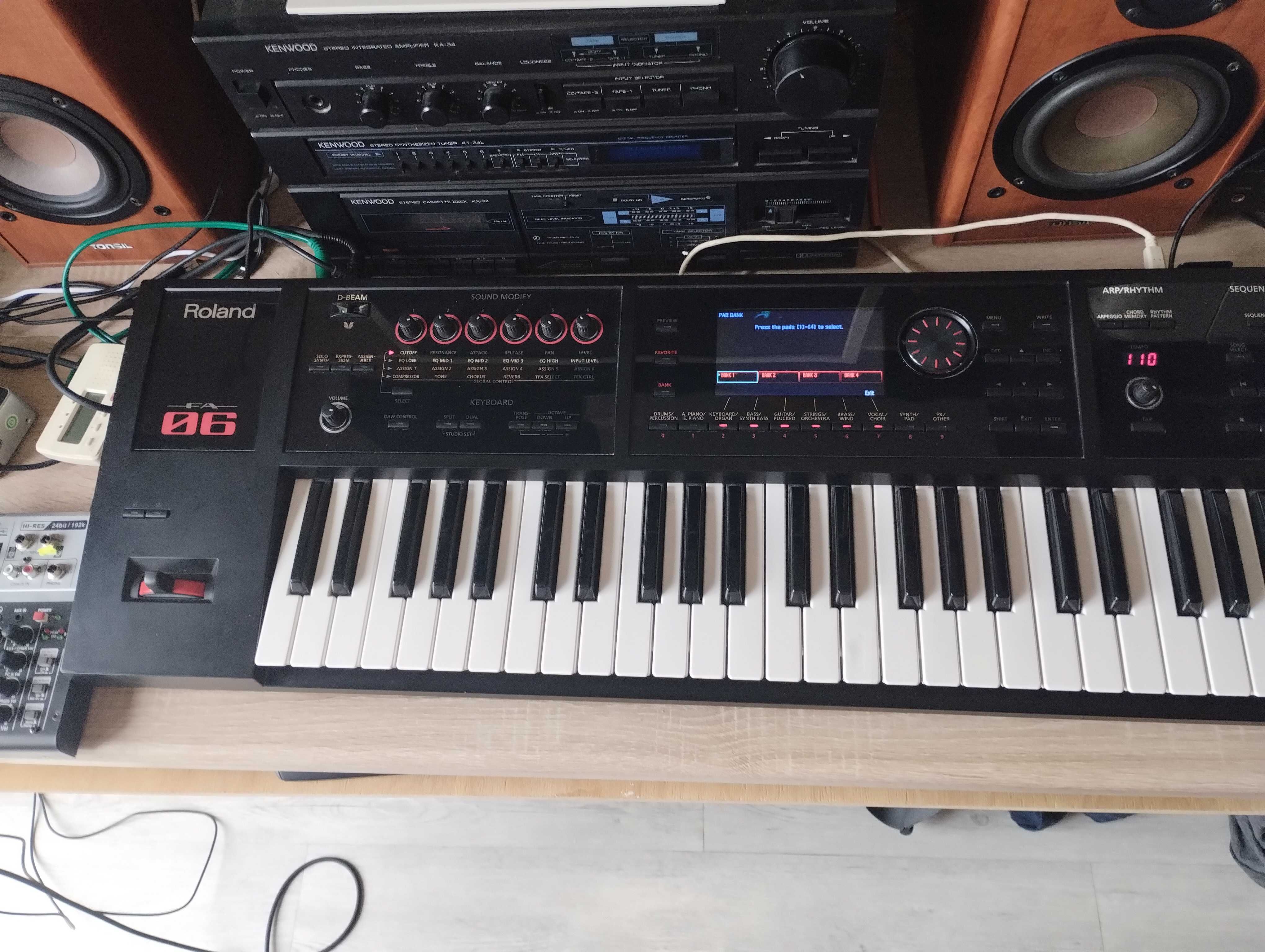 Syntezator/Workstation Roland FA06
