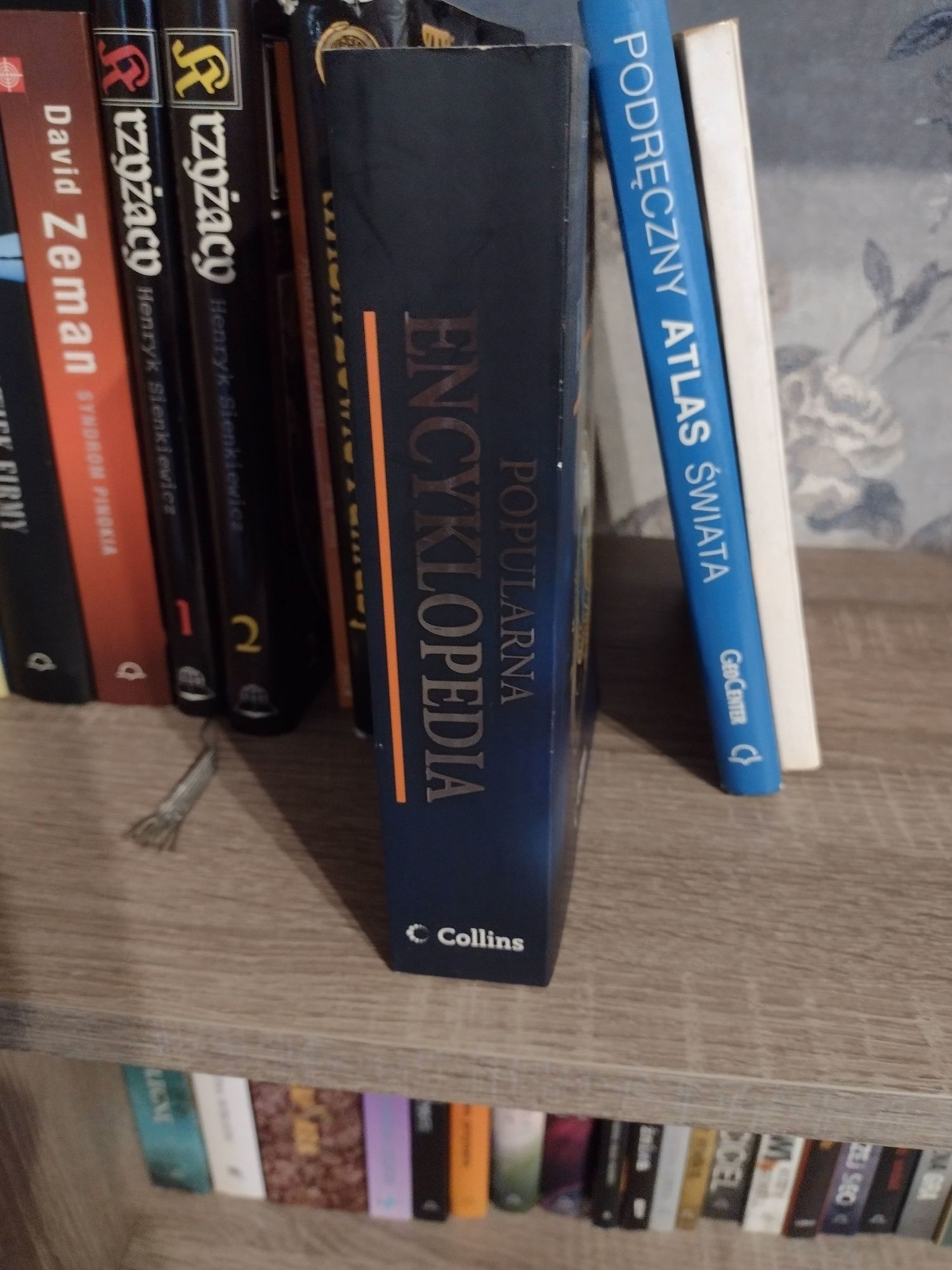 Książka Popularna encyklopedia Collins jak NOWA