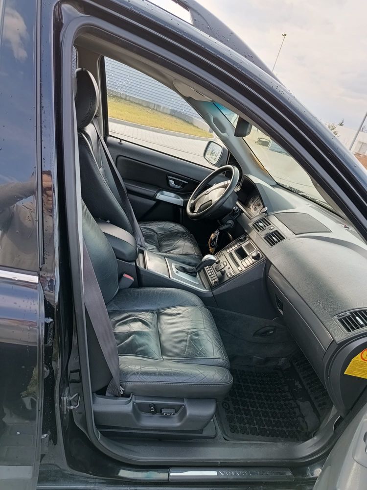 Volvo XC90, czarne, automat