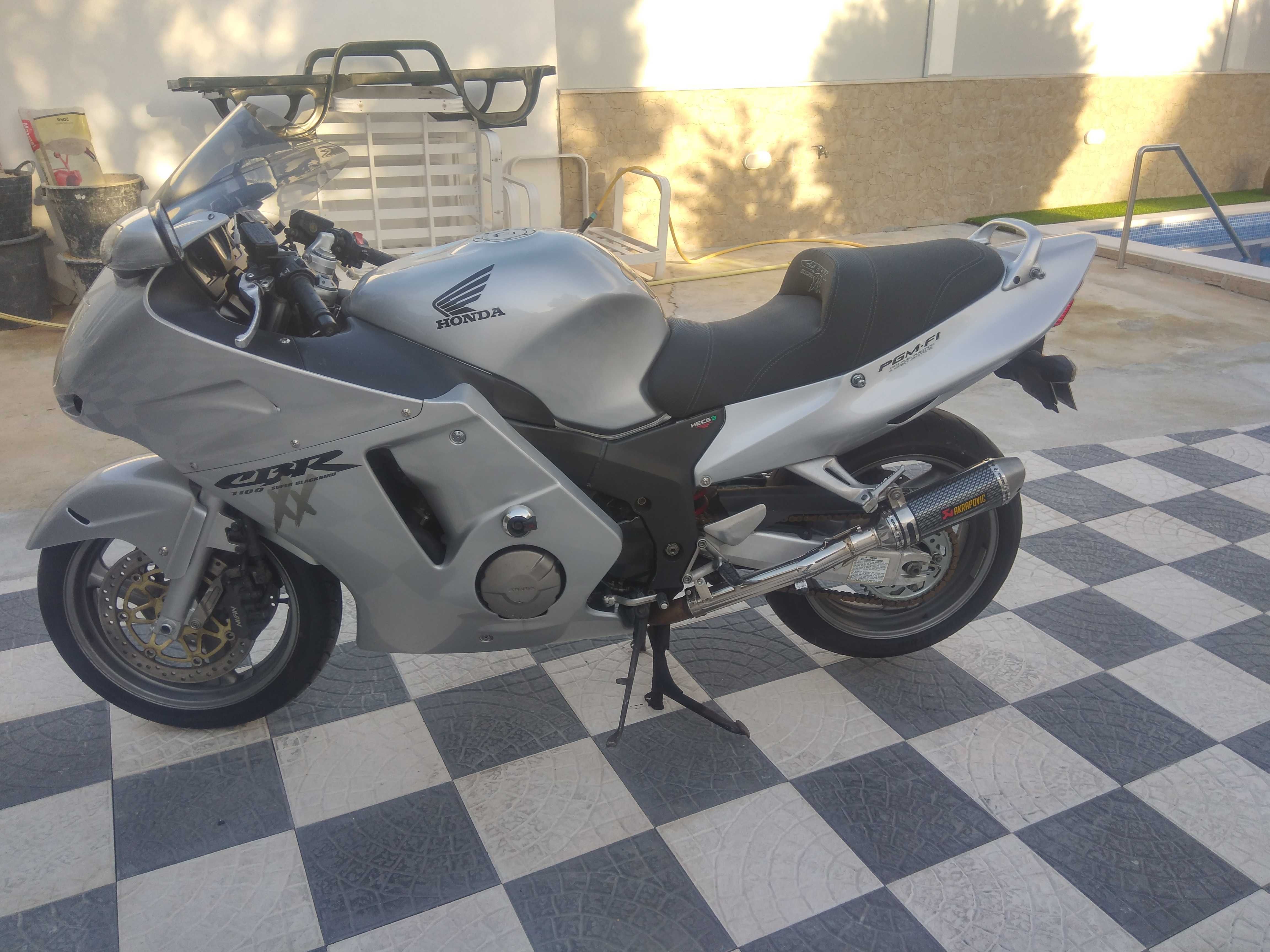 HONDA Cbr 1100 xx