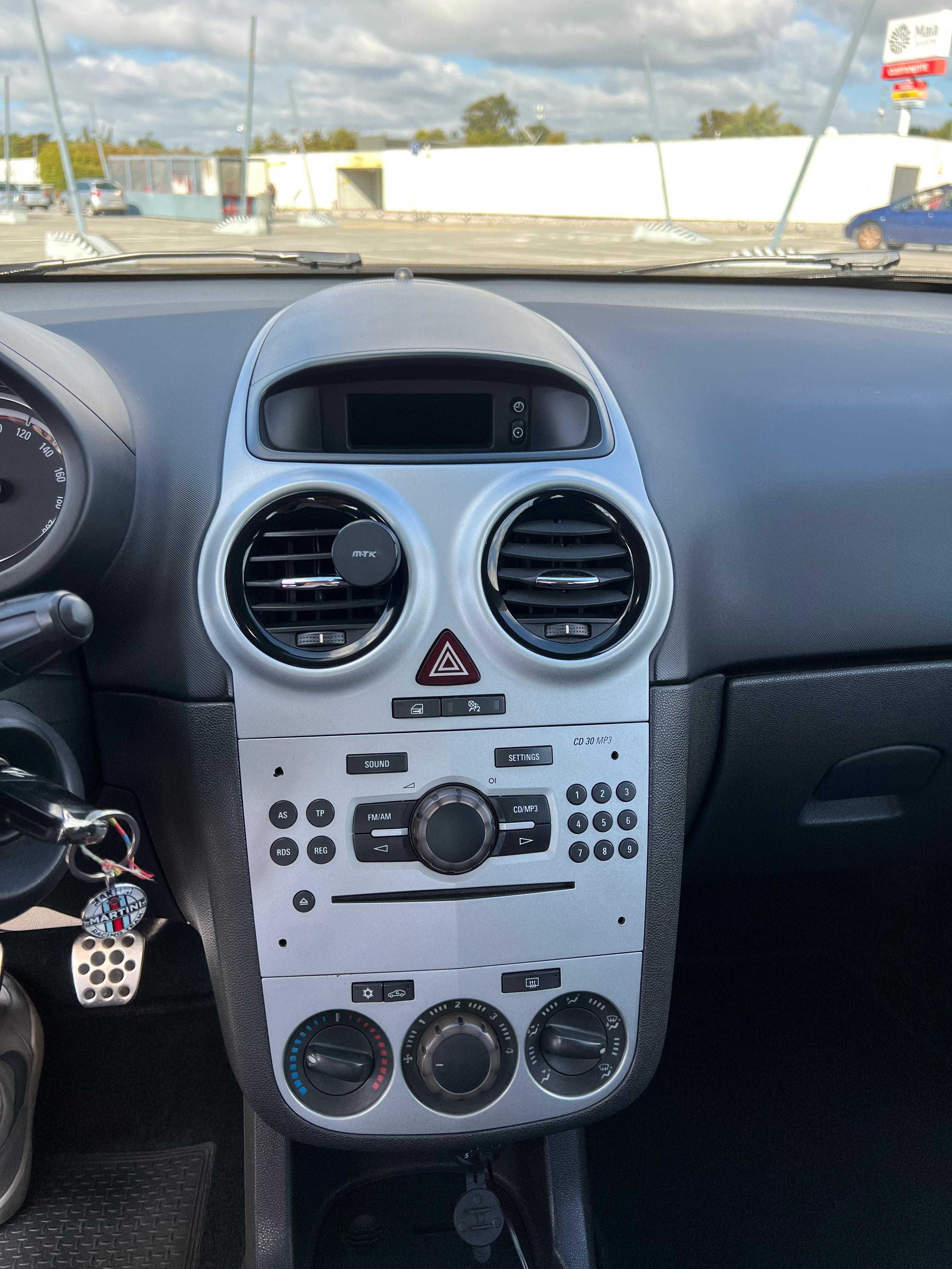 Vendo Opel Corsa D 1.2 Gasolina