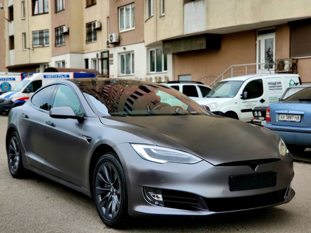 Tesla model S 75 2017р без ДТП в Наявності
