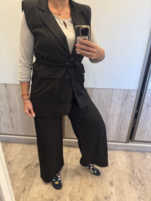 Nowy garnitur damski 38/42