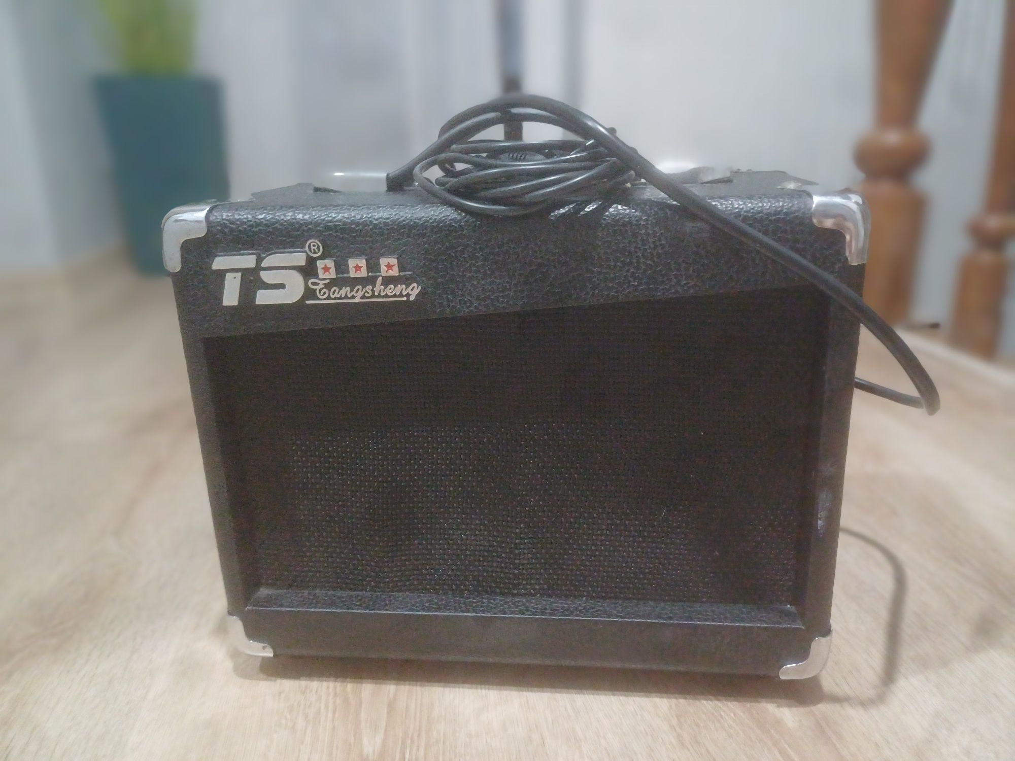 Gitara Basowa "Echo" + piecyk 15Wat