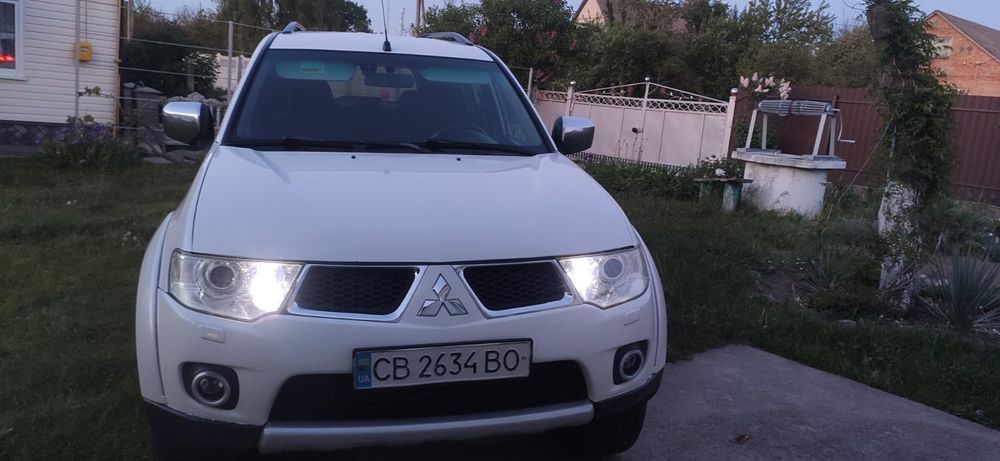 Mitsubishi Pajero Sport II