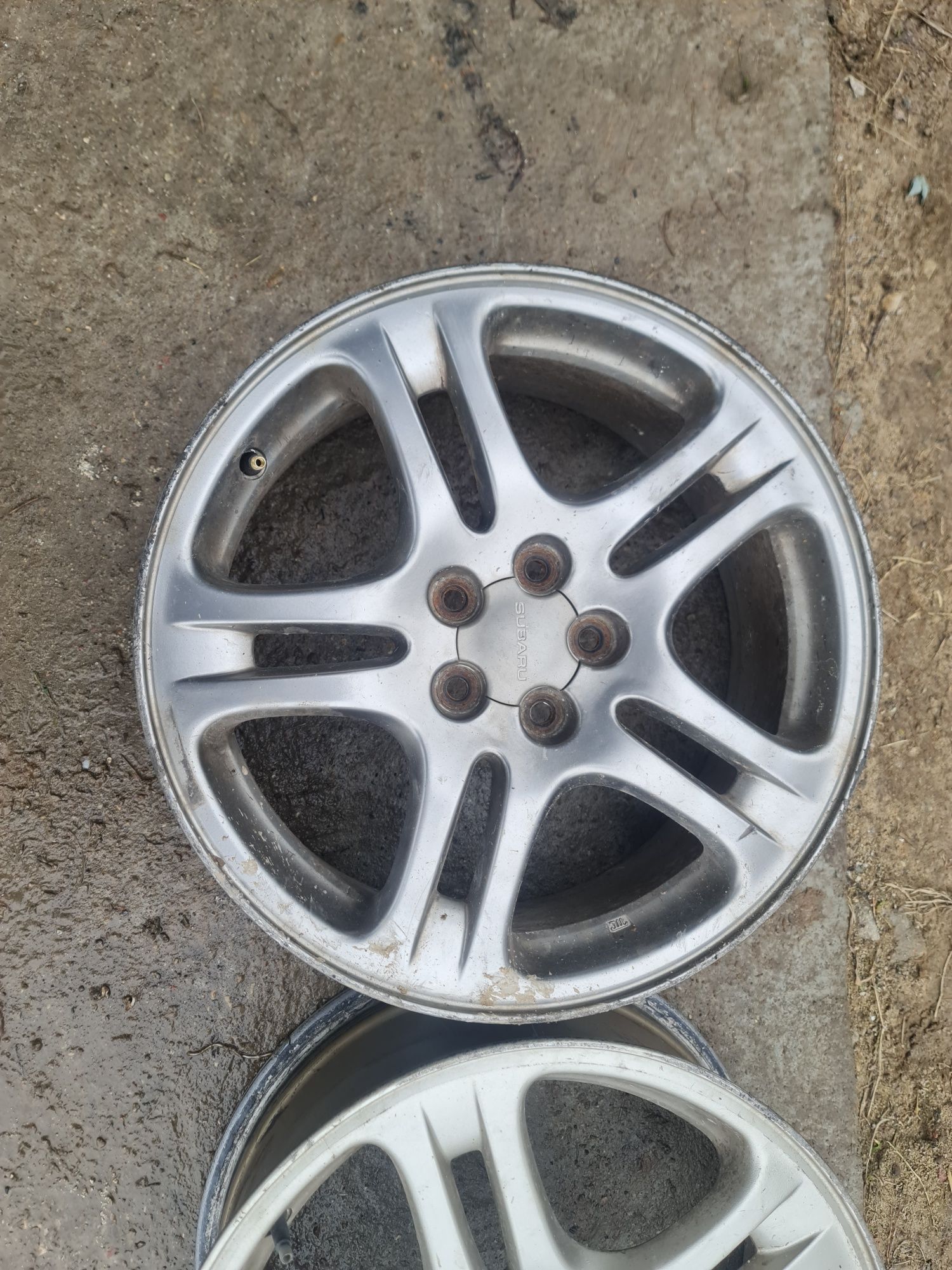 Alufelgi subaru legacy b4 impreza . Orginalne japan lekkie . 17'