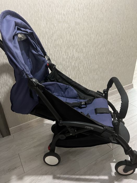 Прогулянкова коляска