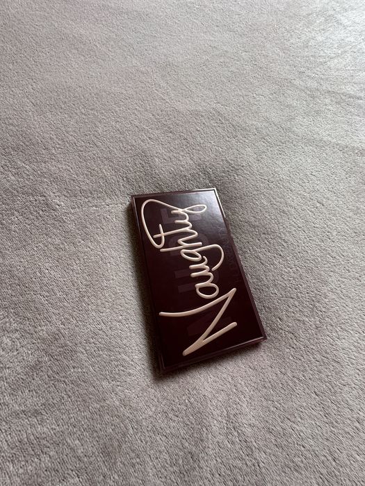 Huda Beauty paleta Naughty