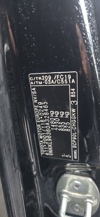 Zderzak  lampa maska klapa 209 Toyota Yaris II silnik 1,3 części