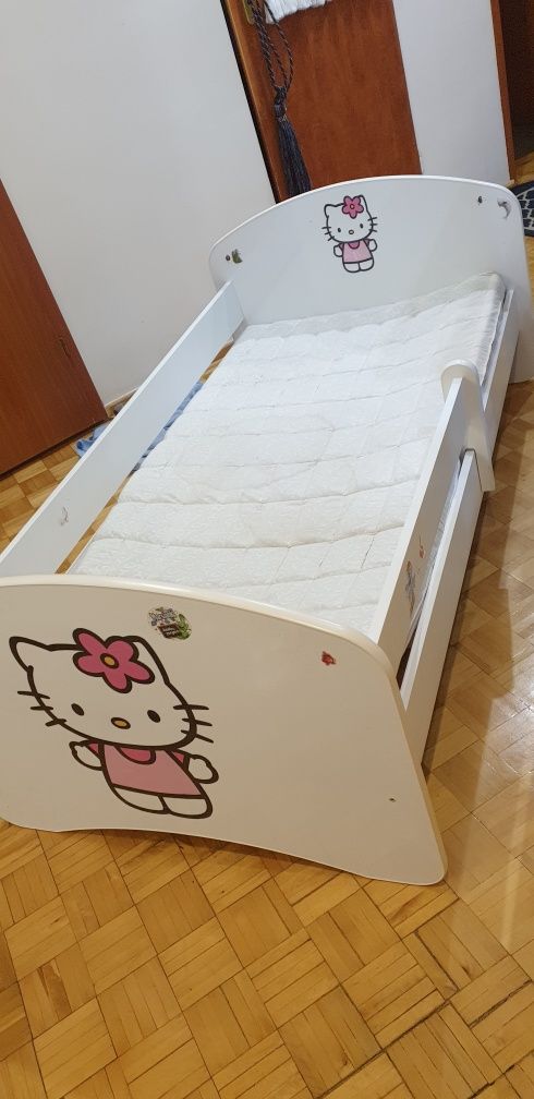 Łóżeczko dla dziewczynki