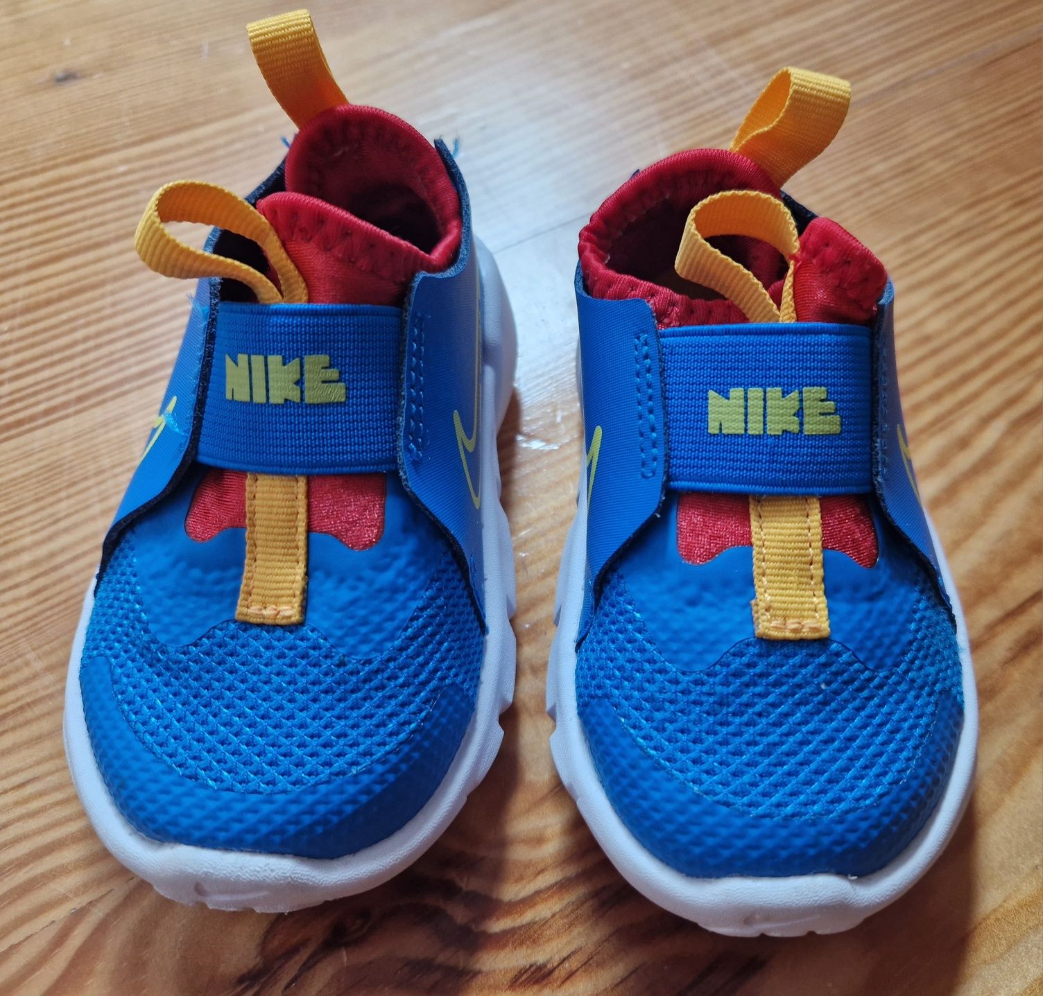 Buty dziecięce sportowe Nike Flex Runner rozmiar 21
