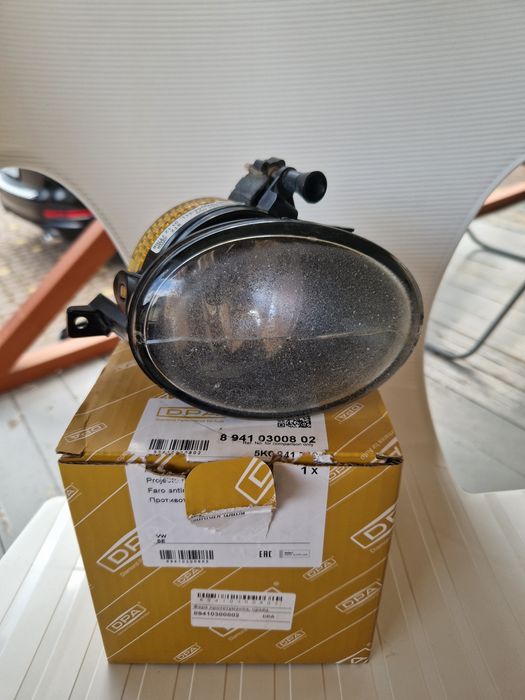 Противотуманка volkswagen touareg 2011р.бу