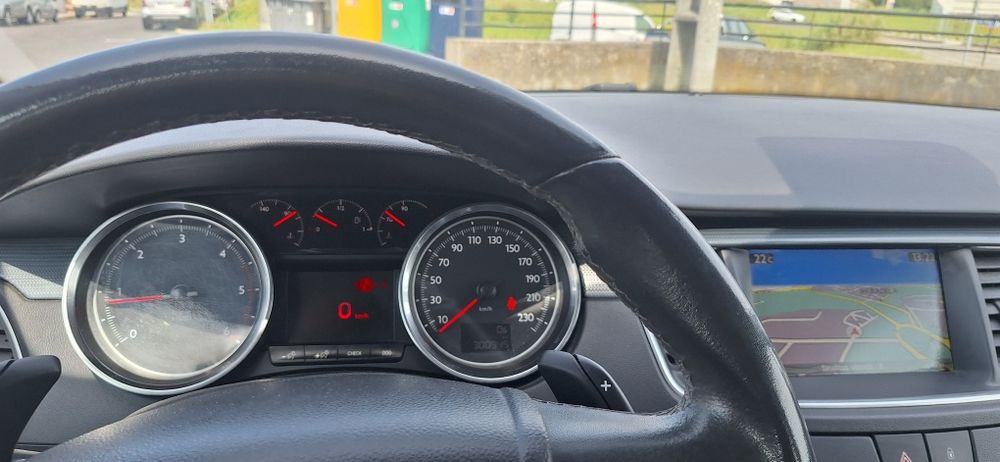 Peugeot 508 sw 1.6 HDI Faróis xénon bidireccional