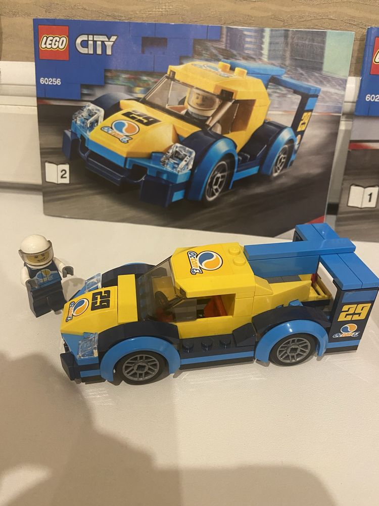Lego 60256, гоночні автомобілі