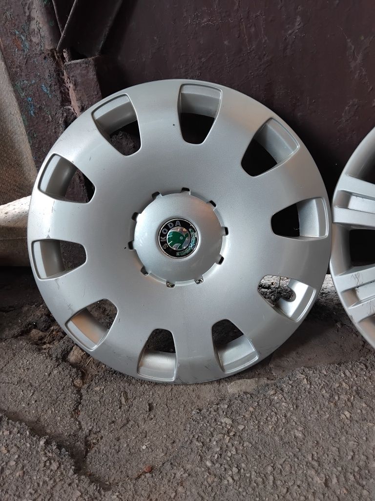 Ковпаки Шкода R- 15