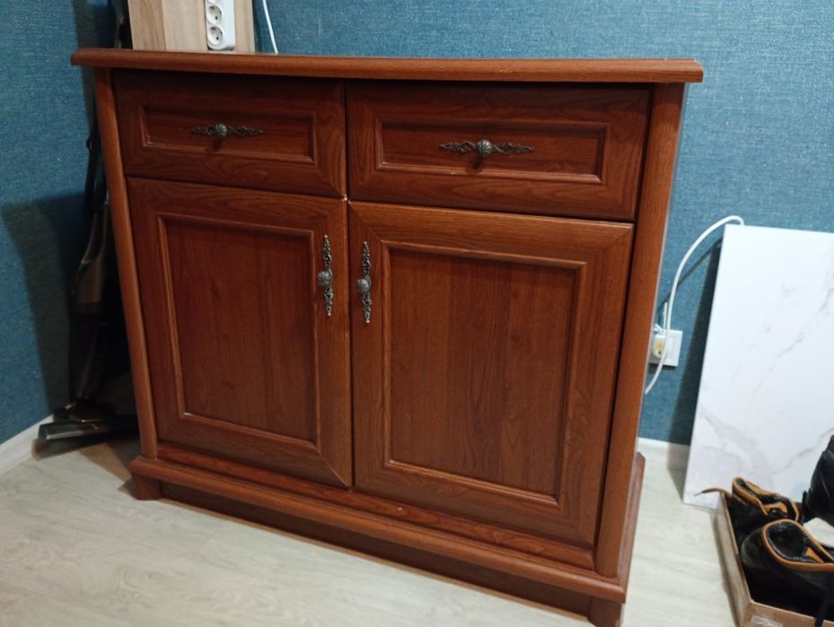 Комод Соната Kent з дверцятами та шухлядами