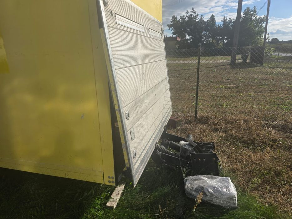 Kontener iveco master ducato na budowę winda