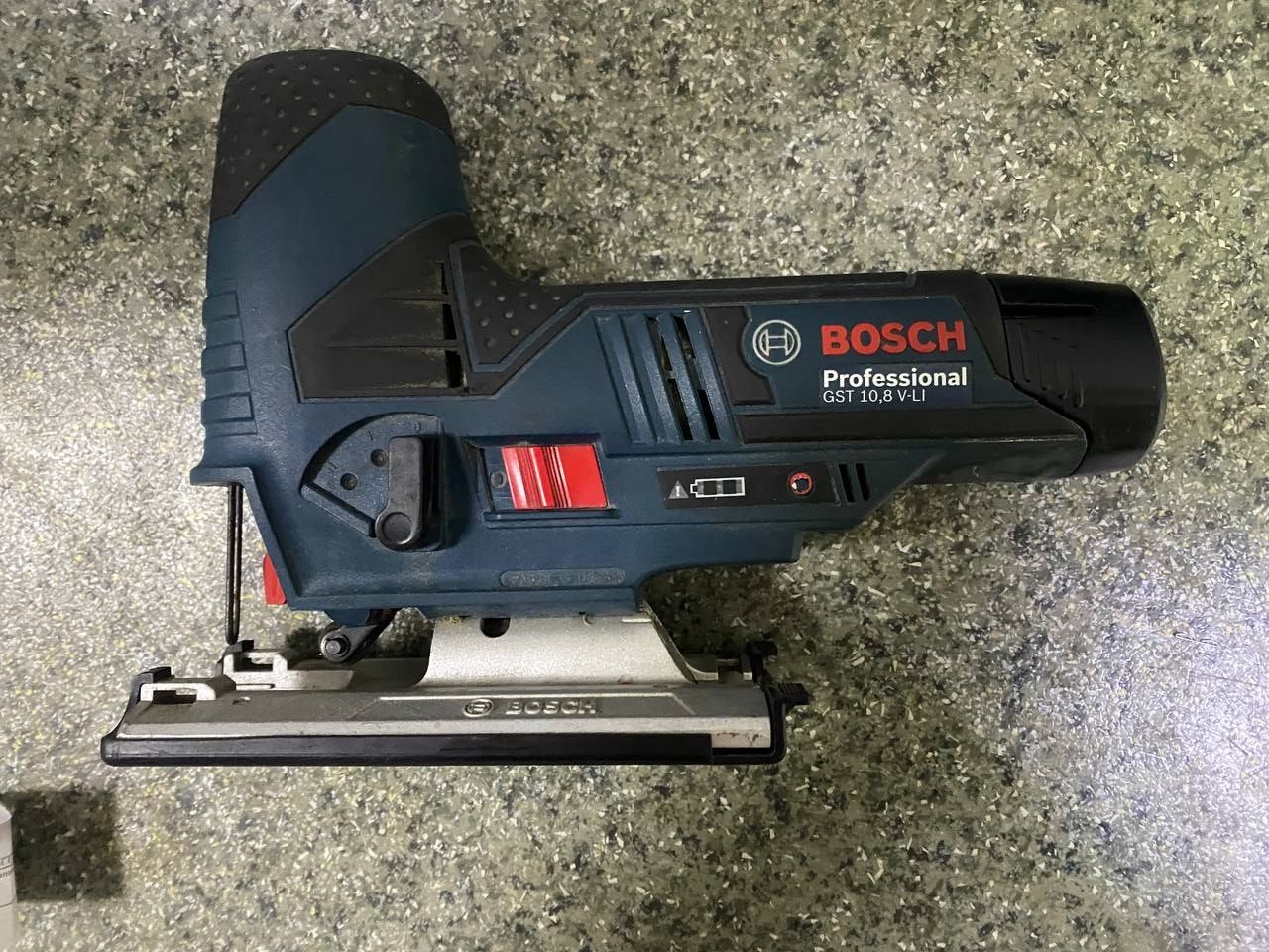 Лобзик bosch gst professional 10.8 Без комплектации и АКБ