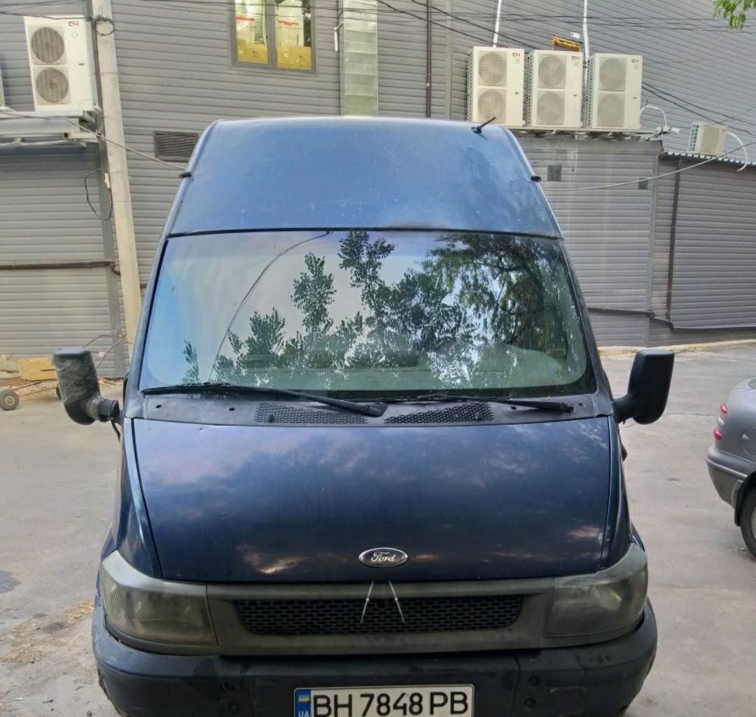 Fod Transit 2001.