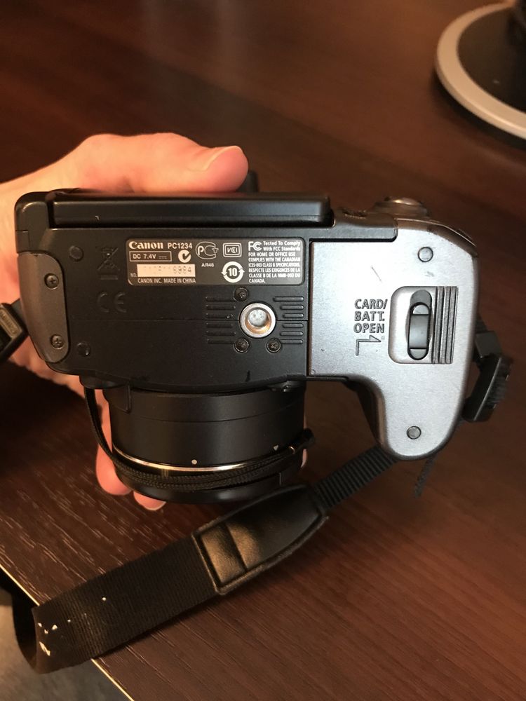 Фотоапарат Canon Power Shot S5/S(8,0 Mega pixels