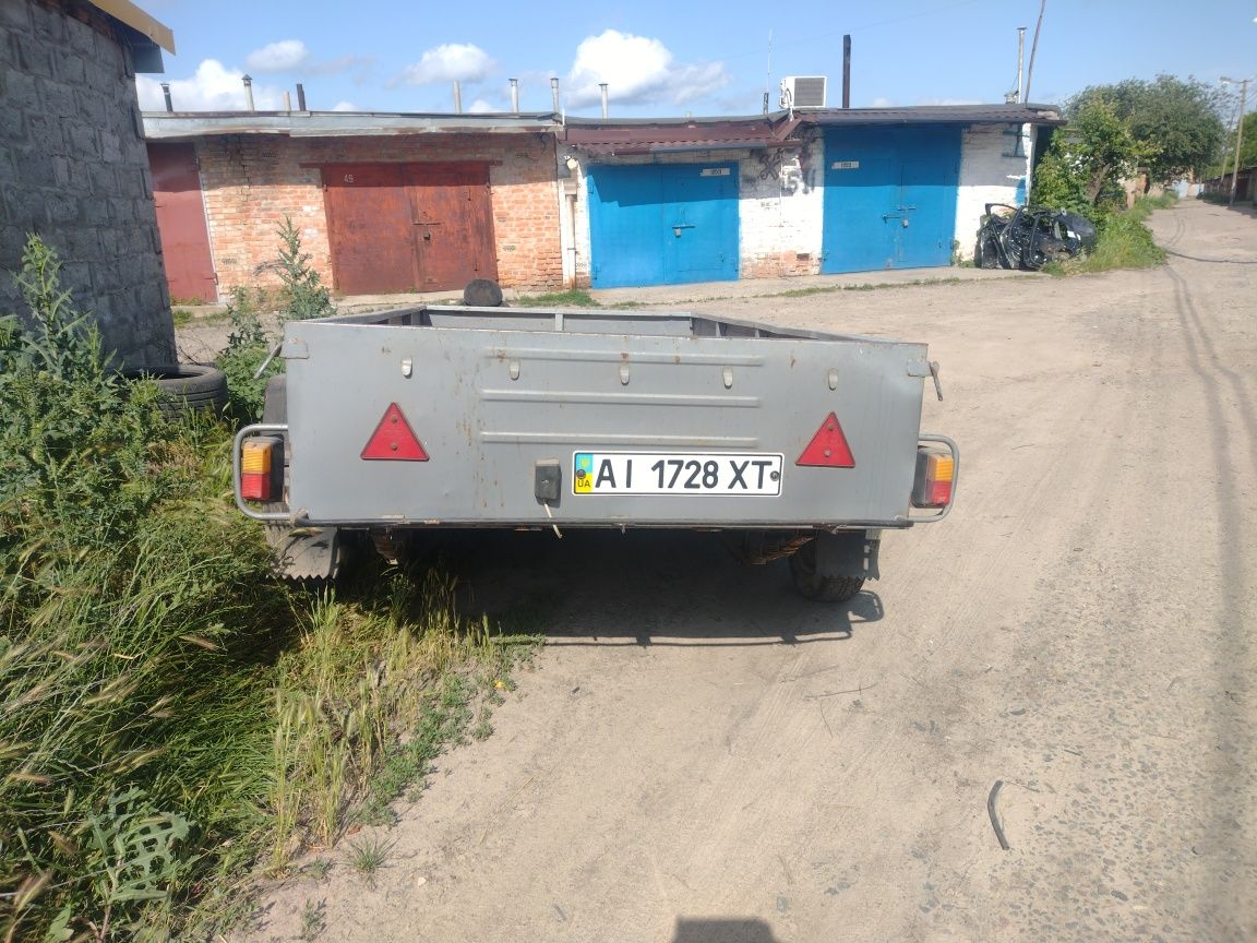 Причіп двухвісний