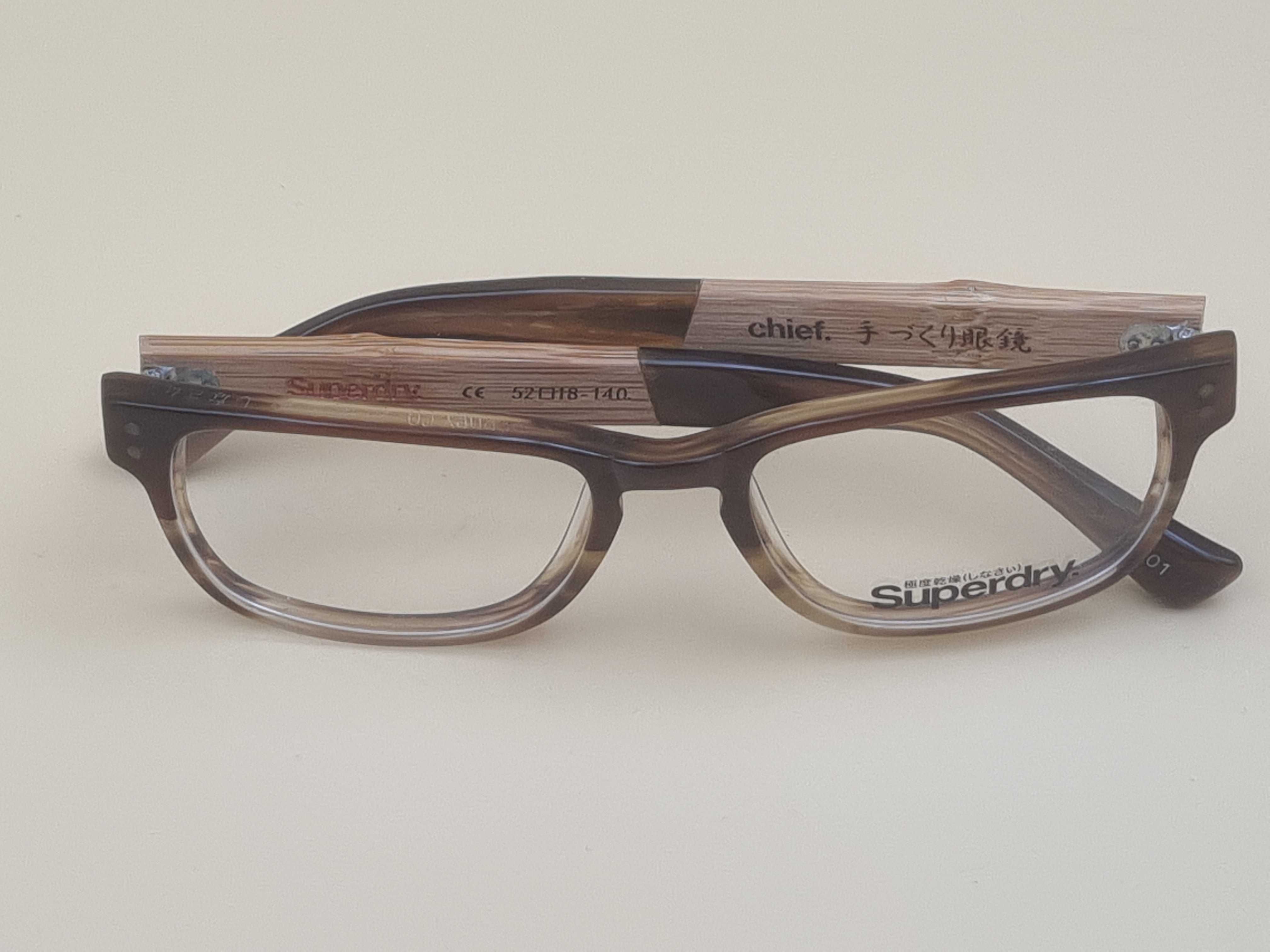 Nowe oprawki Superdry z zausznikami bambusowymi  BM3