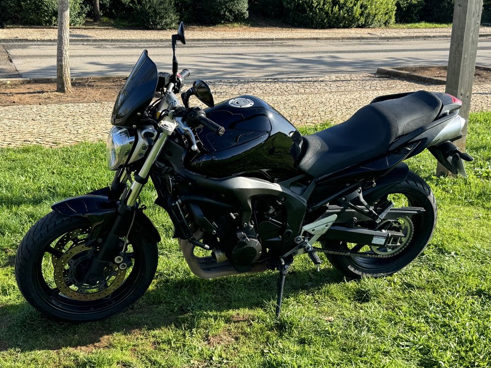 Yamaha fz6 S2 como nova