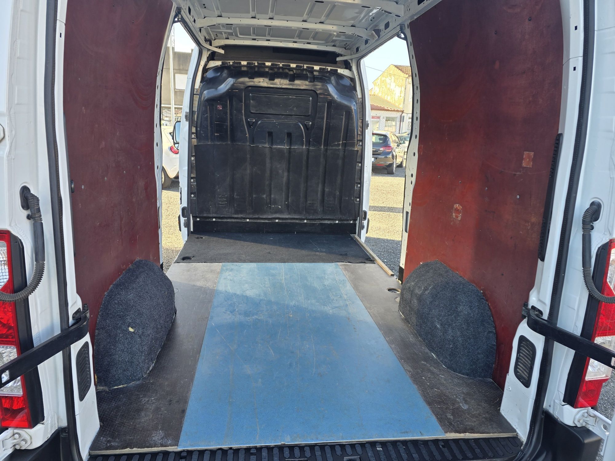 Renault Master 2.3Dci L3H2