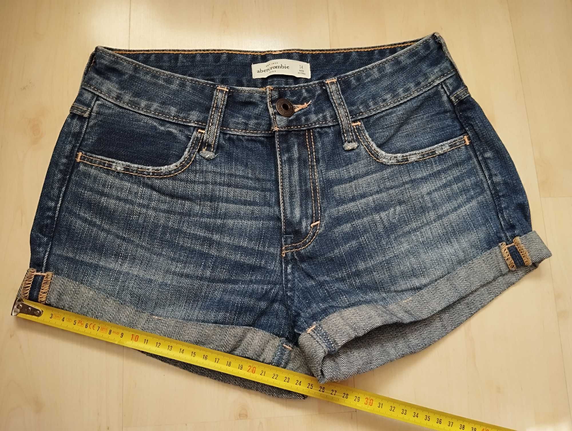 szorty jeansowe klasyczne XS podwinięte przecierane granat vintage den