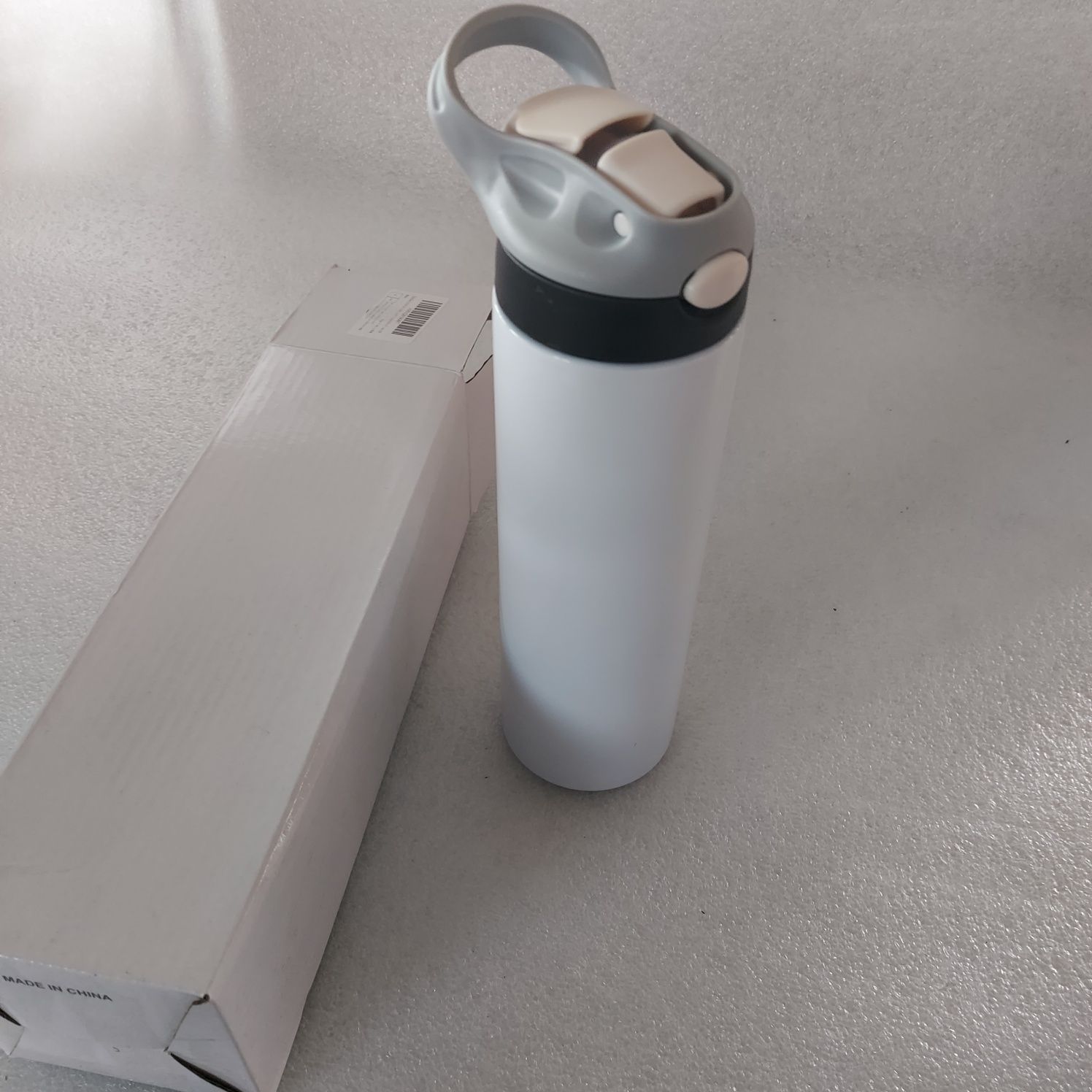Butelka Na Napoje Wodę ze Słomką ze Stali Nierdzewnej 600ml