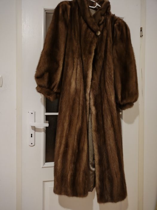 Futro z norek biszkoptowe