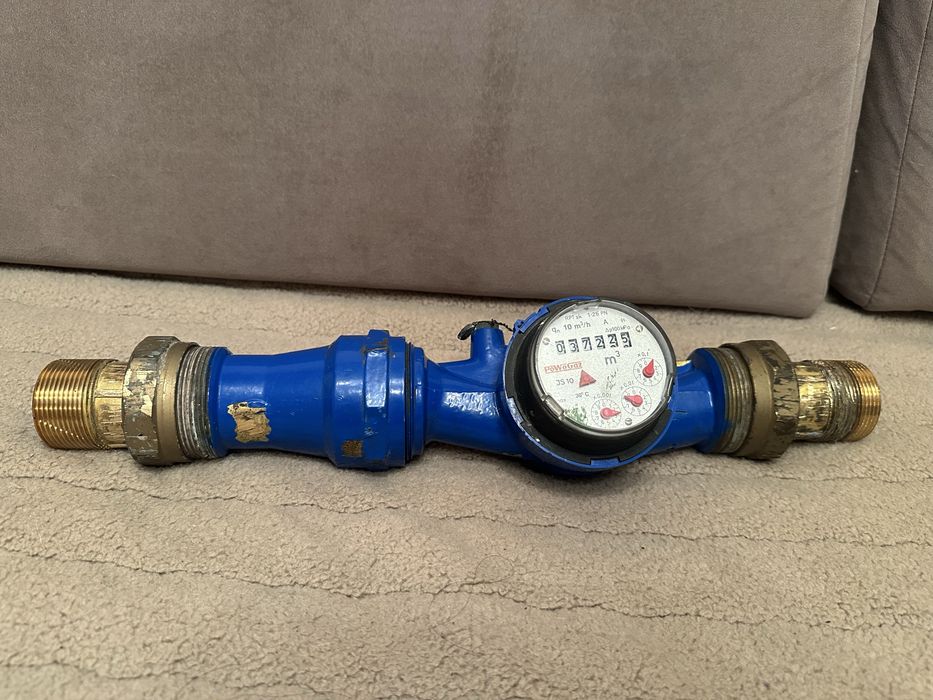 Wodomierz  fi 40 z pół śrubunkami