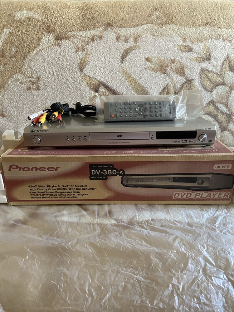 ДВД плеер Pioneer dv-380s